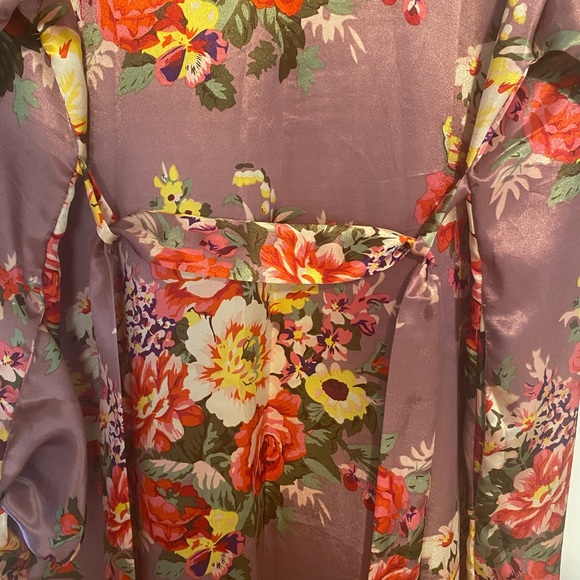 Mauve Silk Floral Robe (M/L) - Picture 5 of 6